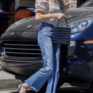 Levi’s High Rise Stove Pipe, 24